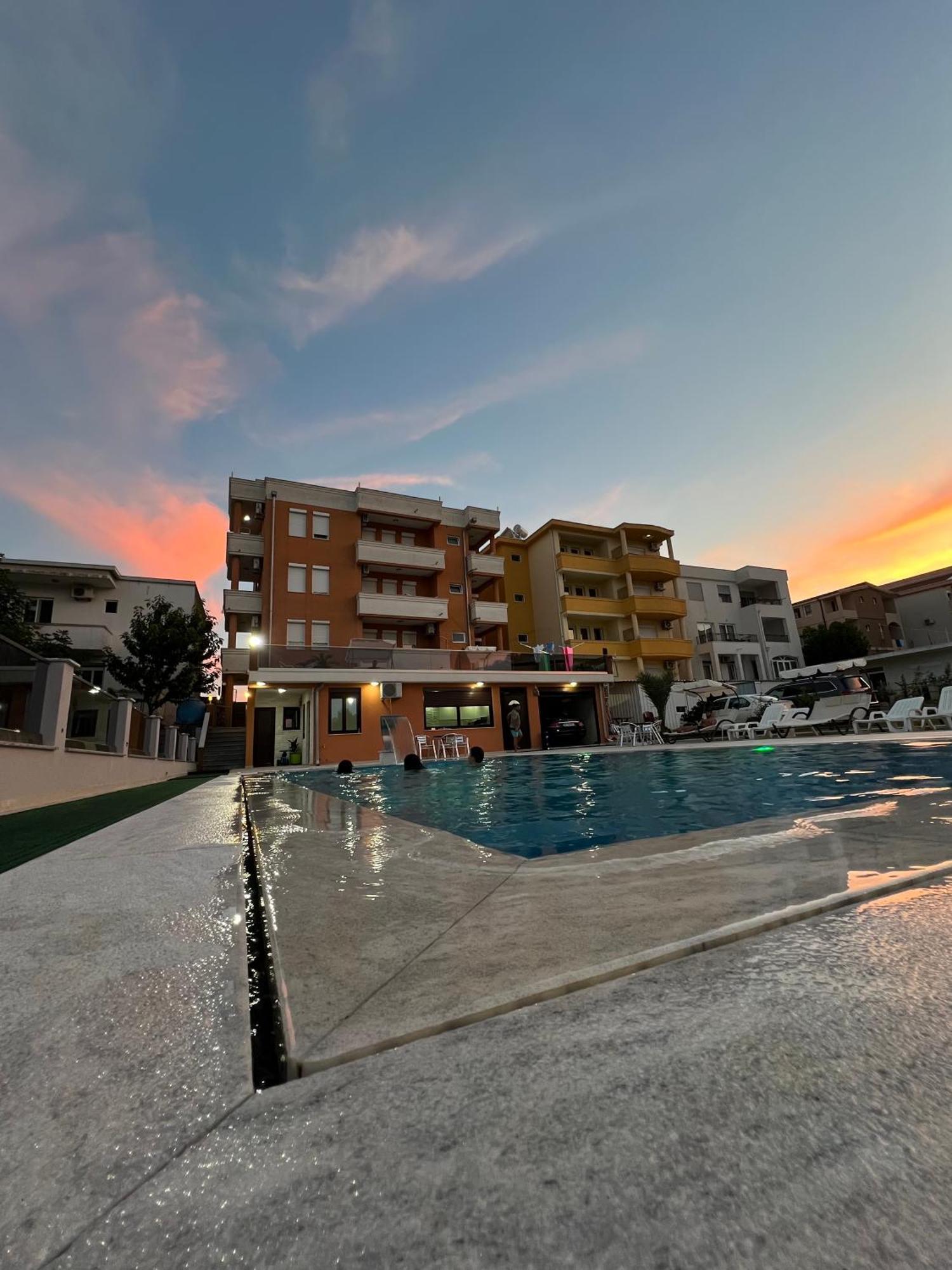 Apartments Zalli Ulcinj Exterior foto